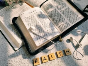 Blog bible stories about faith, bible open with word faith